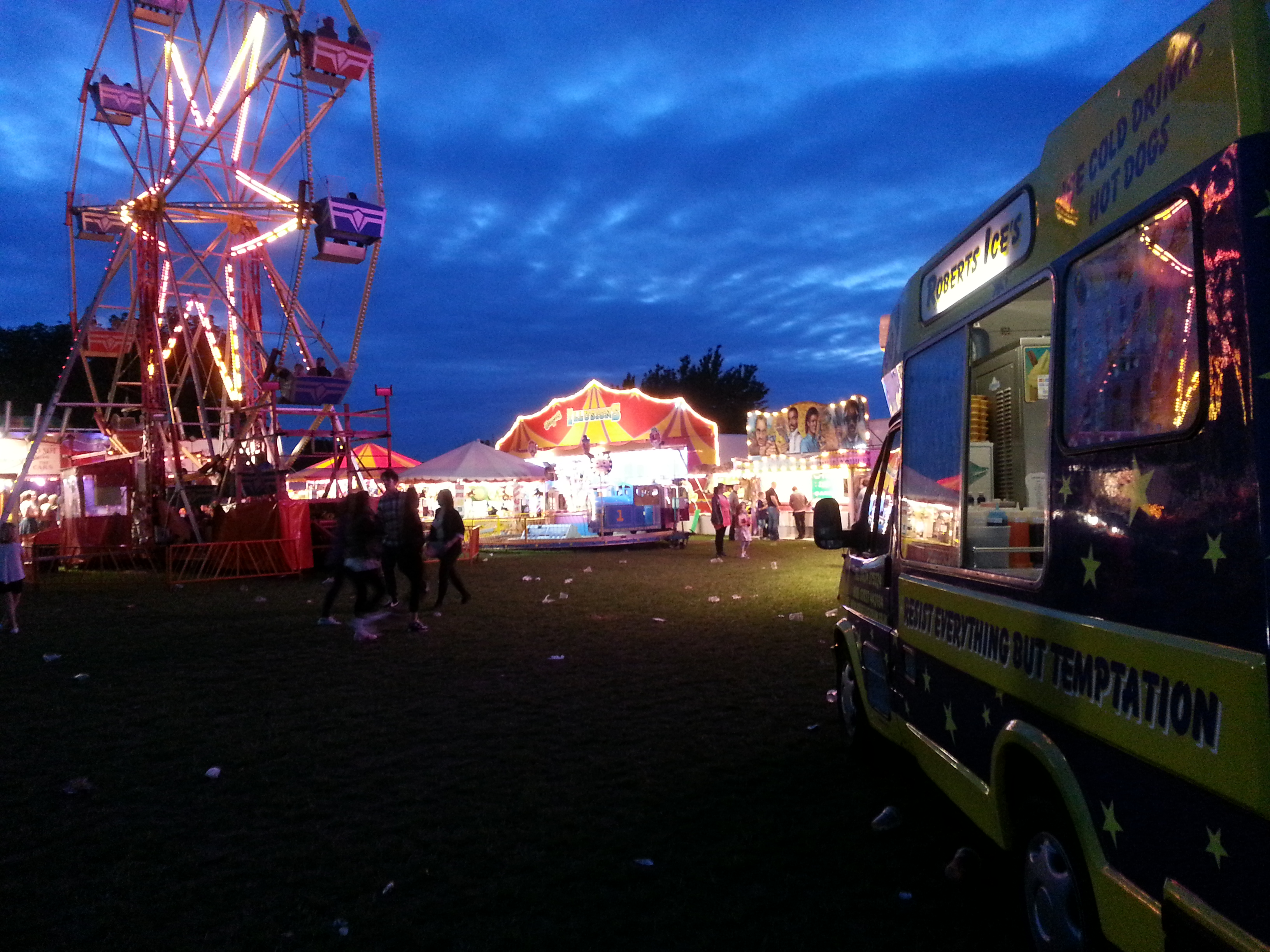 Ice Cream Van Hire Evening At The Fun Fair « Ice Cream Van Hire at its best